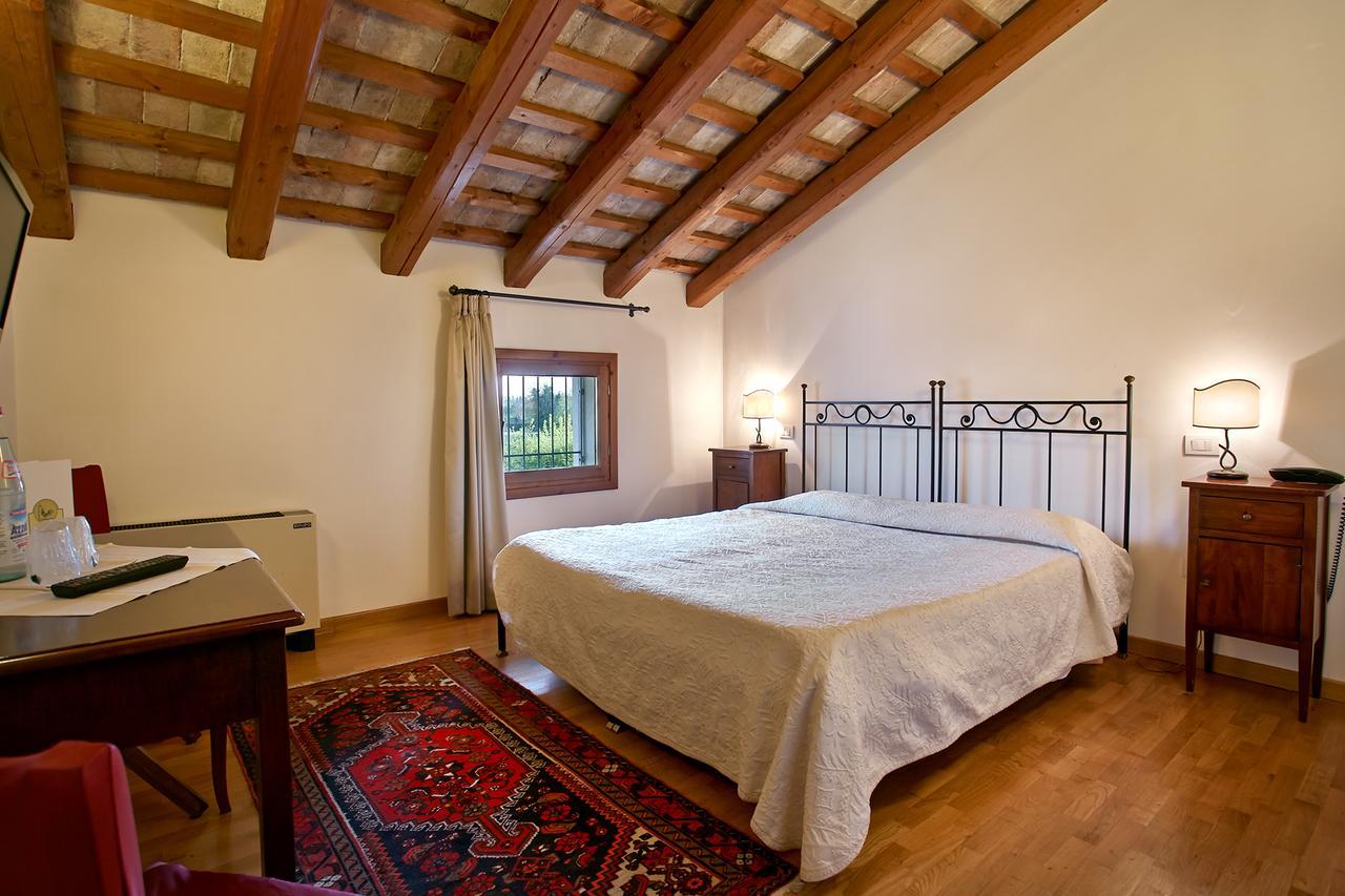Casa Reali Al Redentor Agriristorante Hotel מראה חיצוני תמונה